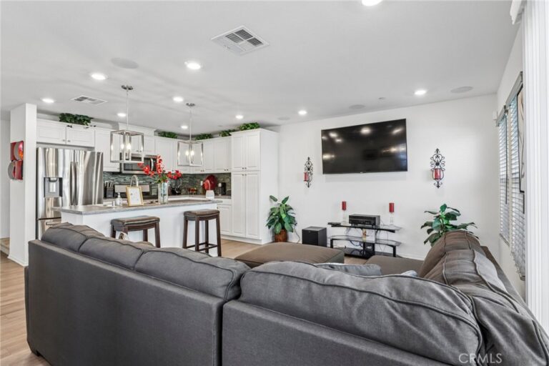 7155 Citrus Avenue #355, Fontana