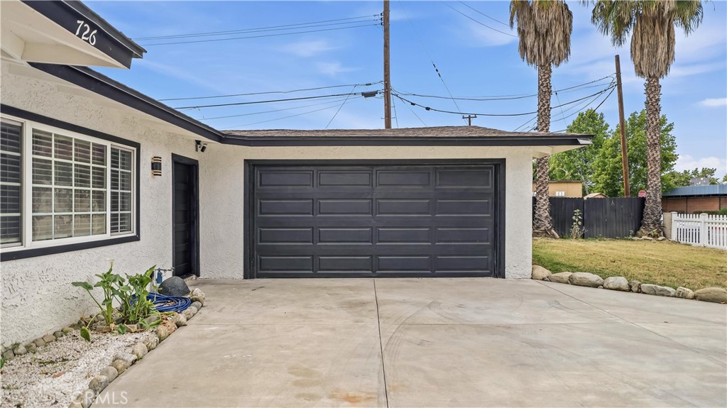 726 W Franklin, Pomona