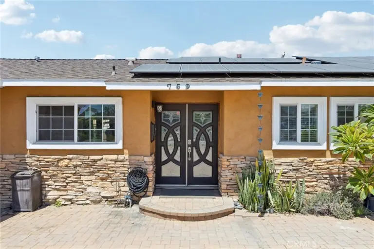 759 S Briargate, Covina
