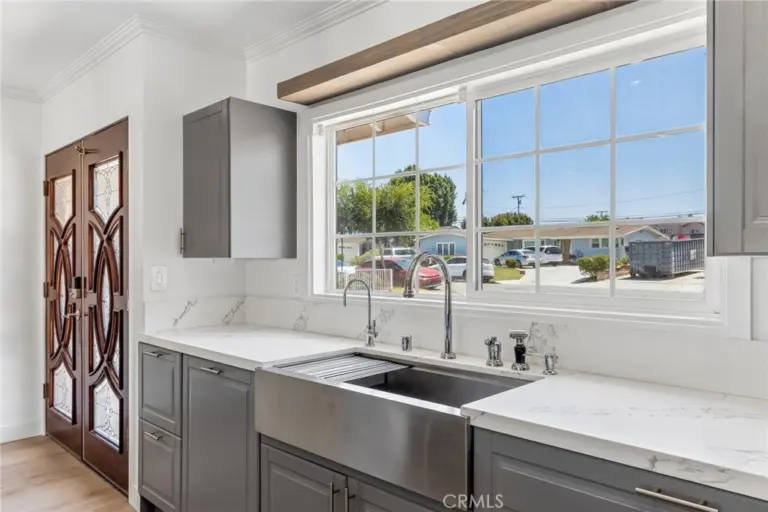 759 S Briargate, Covina