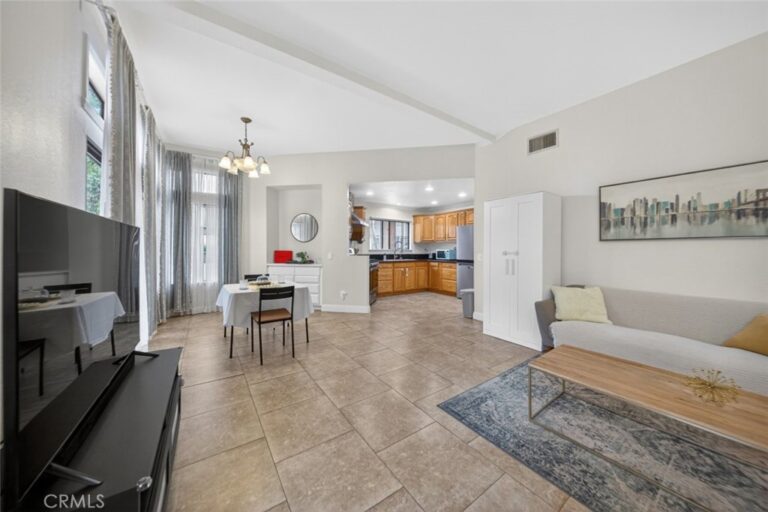 76 Willowcrest Lane, Pomona