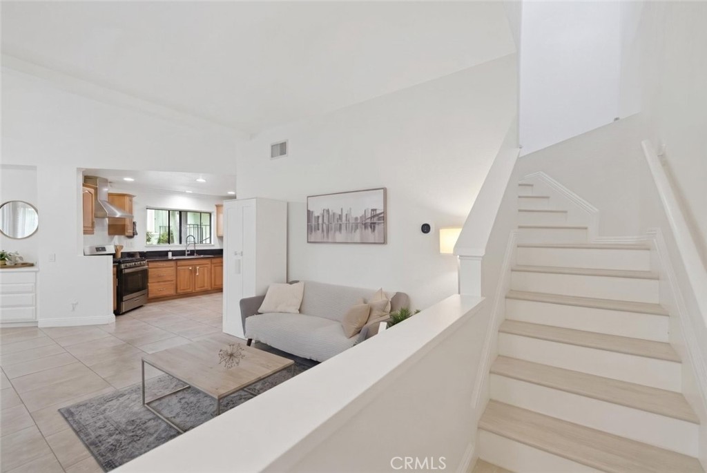 76 Willowcrest Lane, Pomona