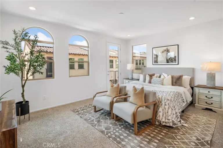 816 Francesca, Walnut