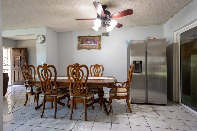 8276 Sewell, Fontana