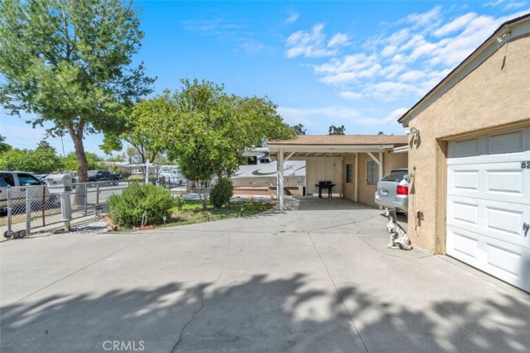 828 Virginia Avenue, Ontario