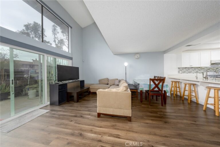 861 S Mountain, Ontario