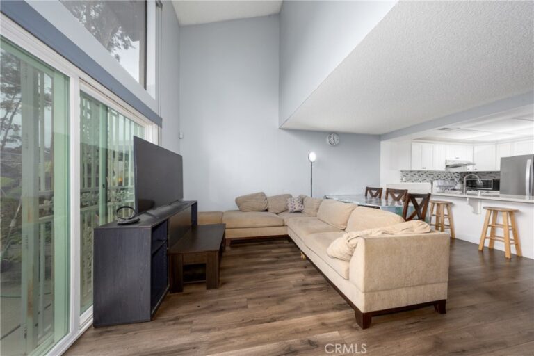 861 S Mountain, Ontario