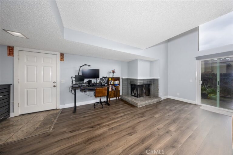 861 S Mountain, Ontario