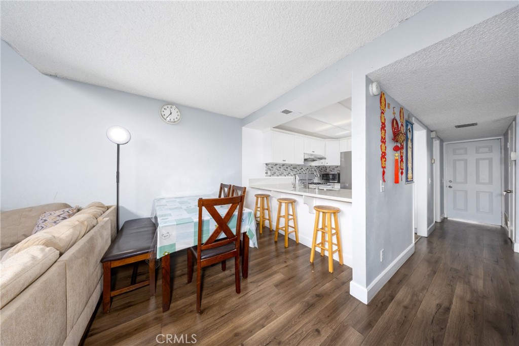 861 S Mountain, Ontario