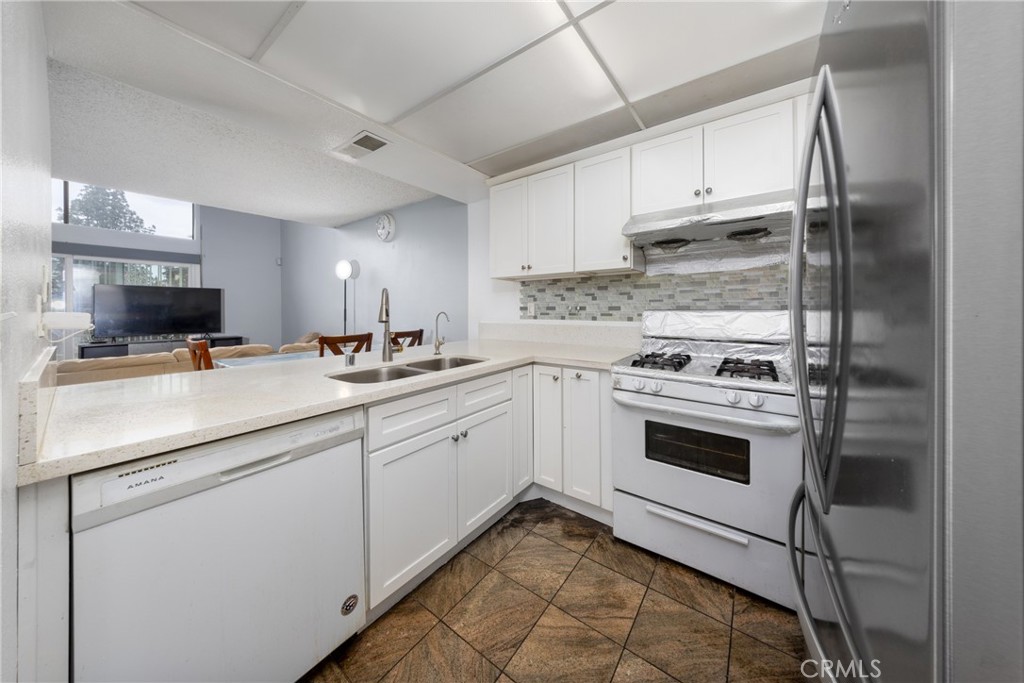 861 S Mountain, Ontario