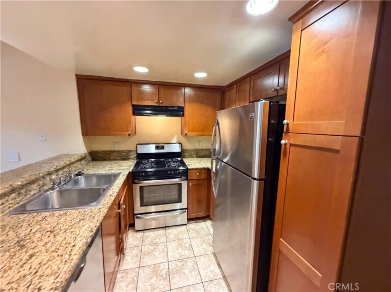 920 S Palmetto Avenue #9, Ontario