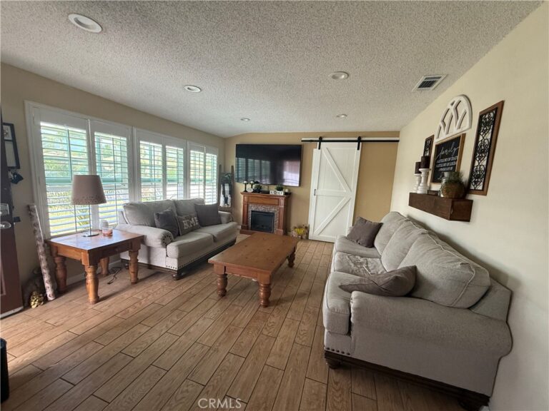921 Hollowell, Ontario