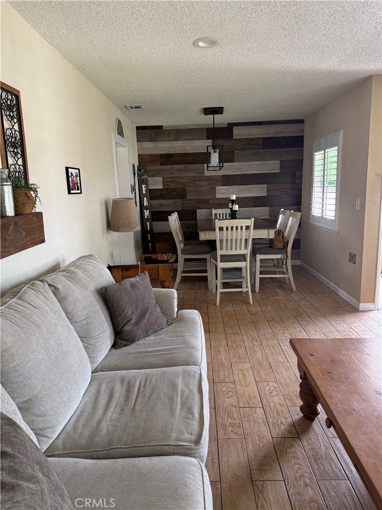 921 Hollowell, Ontario