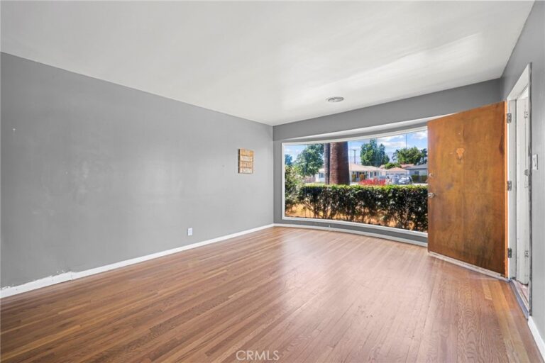 951 W Princeton, Ontario