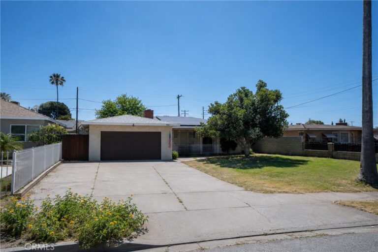 9661 Tamarind Avenue, Fontana