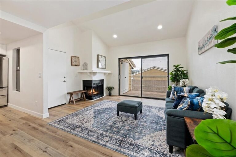 1015 Kent, San Dimas