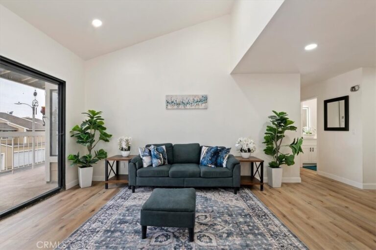 1015 Kent, San Dimas