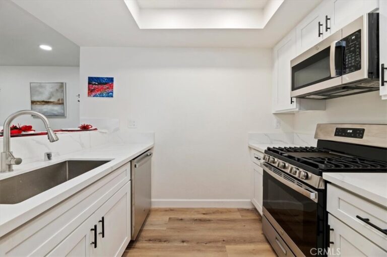 1015 Kent, San Dimas