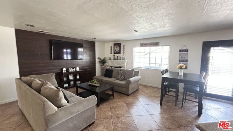 1019 N Millard Avenue, Rialto