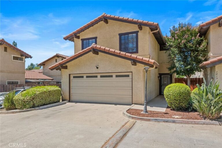 1021 S Reservoir, Pomona