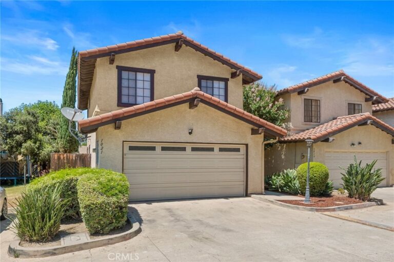 1021 S Reservoir, Pomona