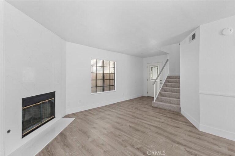 1021 S Reservoir, Pomona