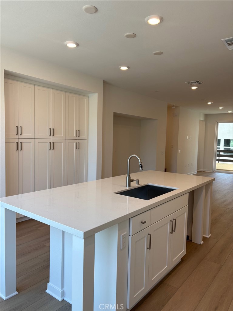 1032 Foothill Boulevard, Claremont