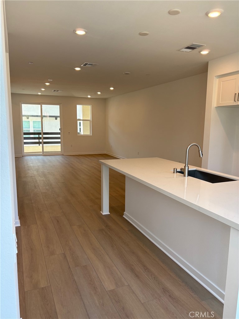 1032 Foothill Boulevard, Claremont