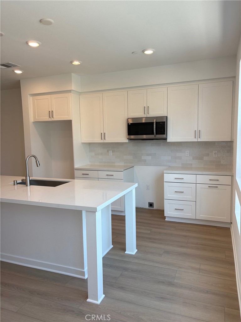 1032 Foothill Boulevard, Claremont