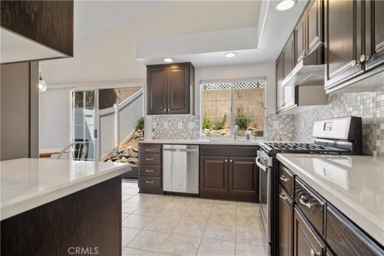 1062 Brookfield Place #54, Glendora