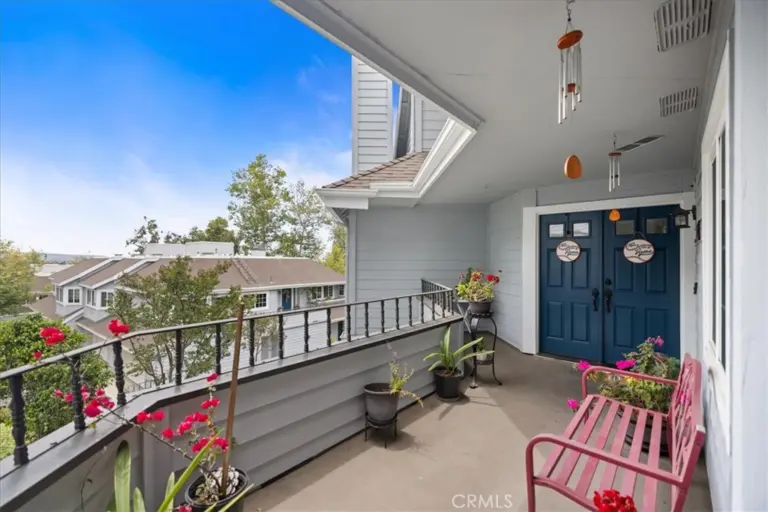 1083 Lakeview, Azusa