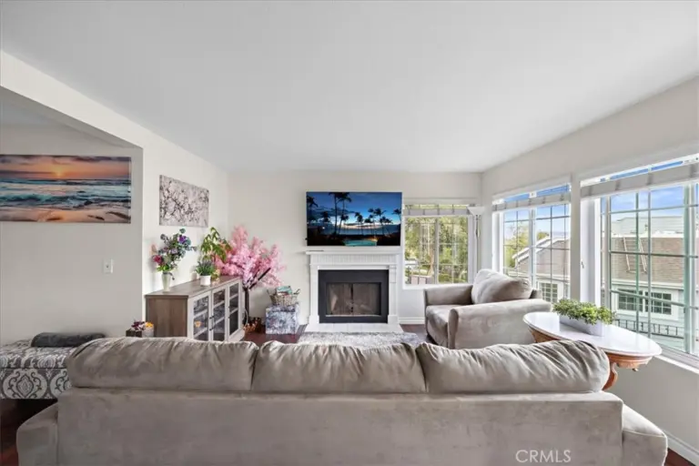 1083 Lakeview, Azusa