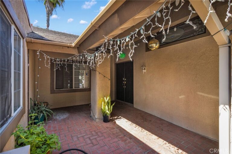 1087 Baseline Road, La Verne