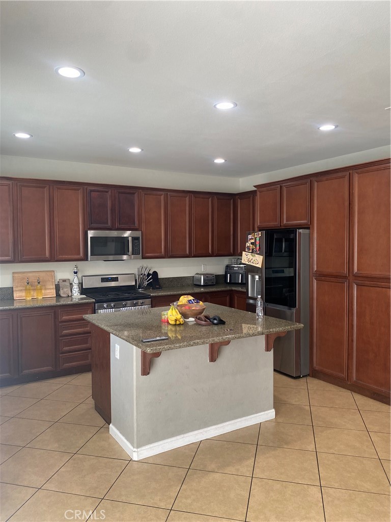 1109 N Yucca Avenue, Rialto