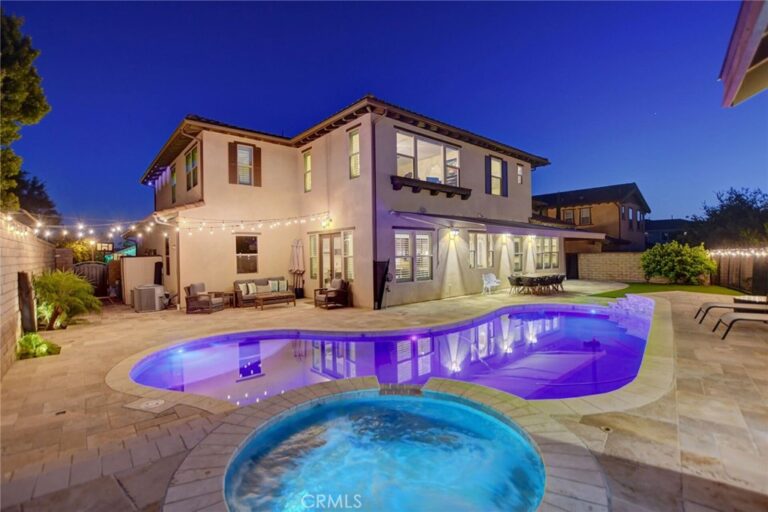 1127 Las Colinas Way, San Dimas