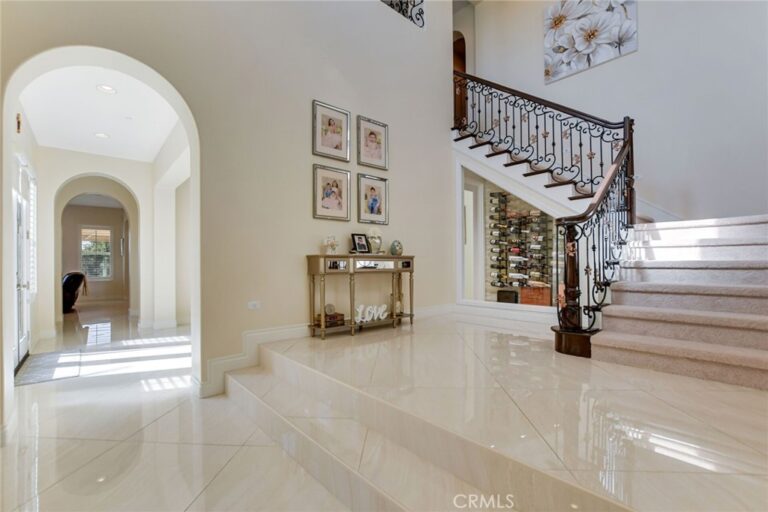 1127 Las Colinas Way, San Dimas