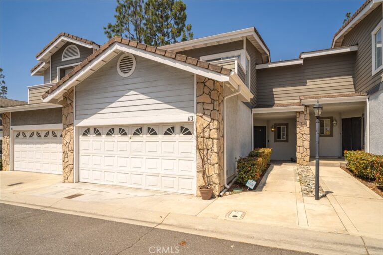 113 Autumn Oaks Lane, Glendora