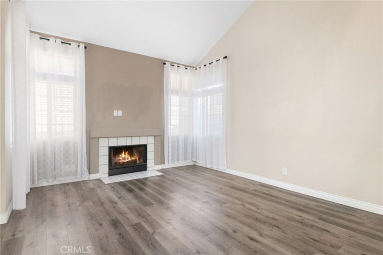 11528 Aberdeen Drive, Fontana