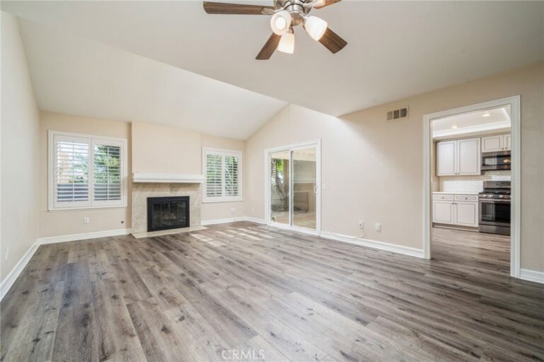 1156 Mountain Gate, Upland