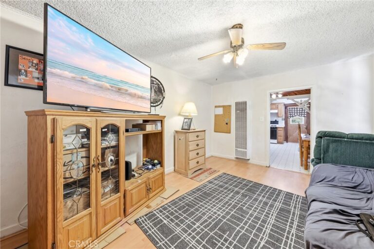 1156 Virginia, Ontario