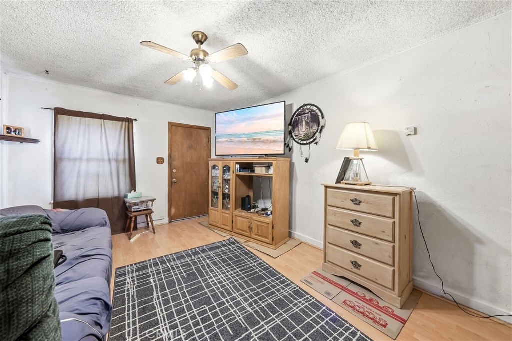 1156 Virginia, Ontario