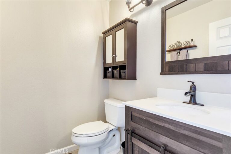 1182 Mountain Gate, Upland