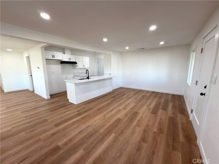 124 S Olive, Rialto
