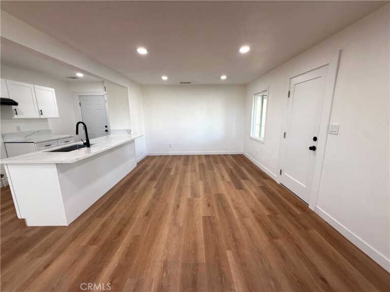 124 S Olive, Rialto