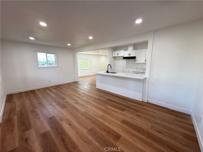 124 S Olive, Rialto