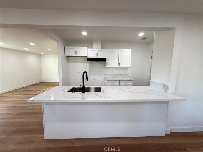 124 S Olive, Rialto