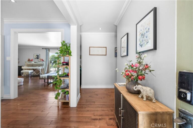 125 W Ronwood Street, Glendora