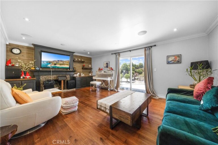 125 W Ronwood Street, Glendora