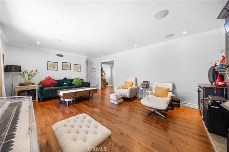 125 W Ronwood Street, Glendora