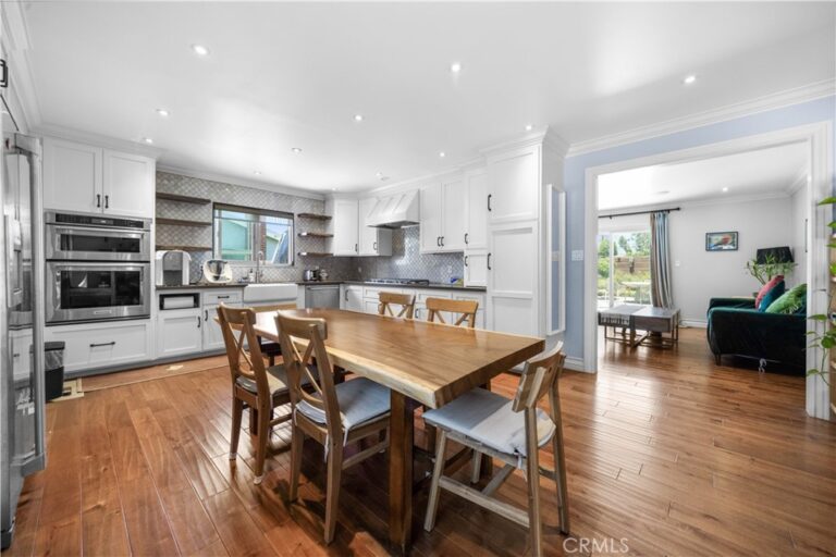 125 W Ronwood Street, Glendora